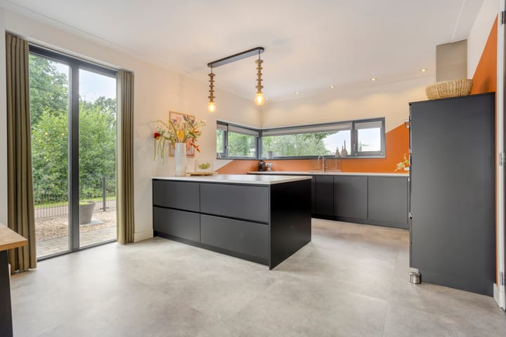 Photo 2 of Lemoenappel 7