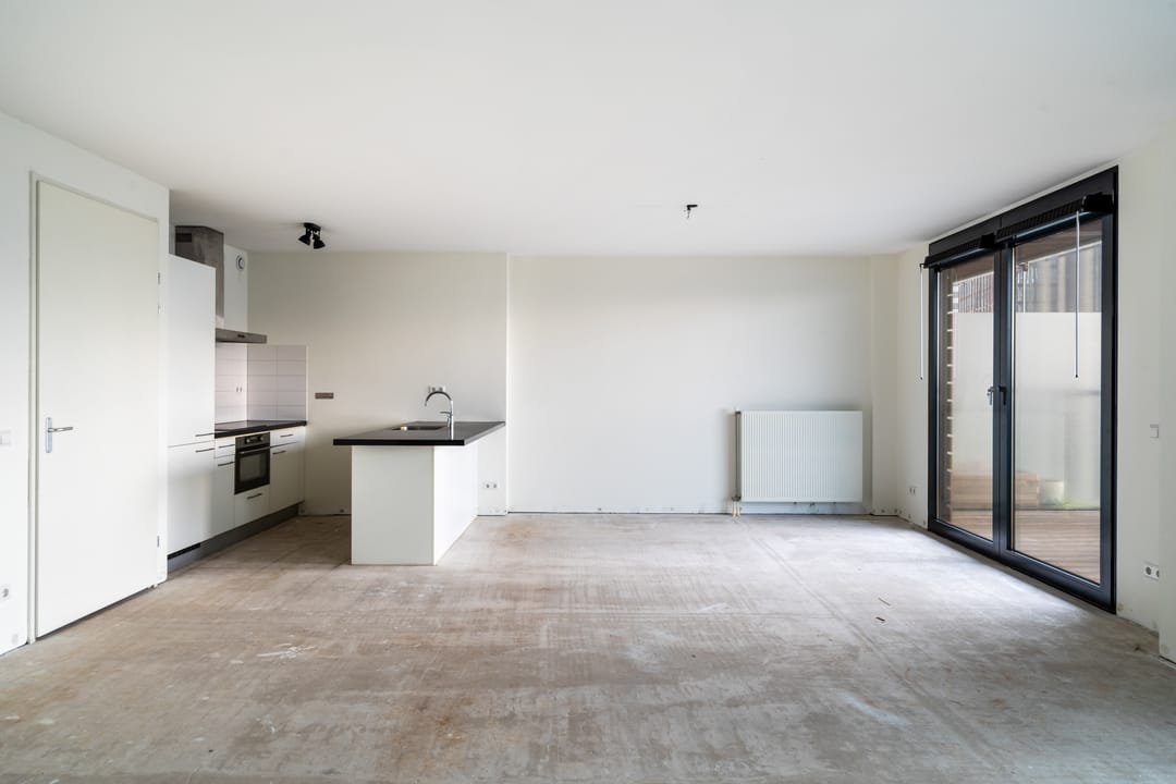 Luxurious 3-Room Apartment with Terrace in Iconic De Karel Doorman Tower — 17