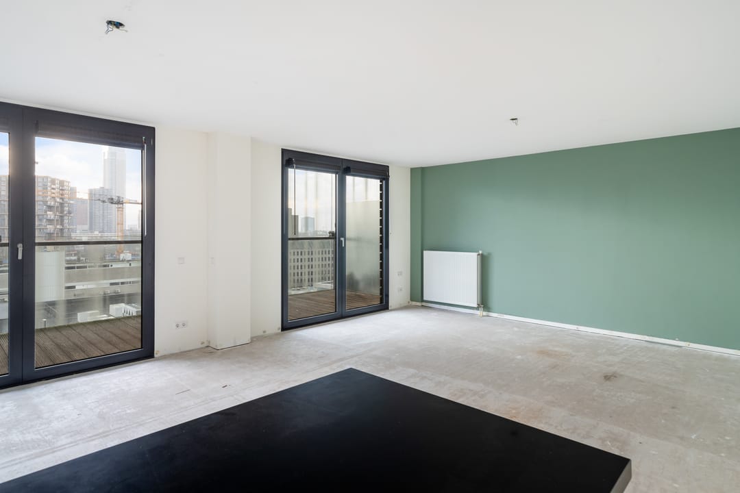 Luxurious 3-Room Apartment with Terrace in Iconic De Karel Doorman Tower — 23