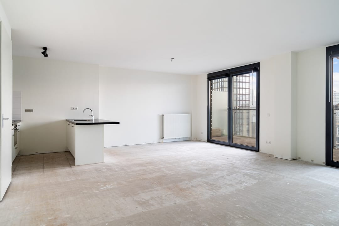 Luxurious 3-Room Apartment with Terrace in Iconic De Karel Doorman Tower — 16