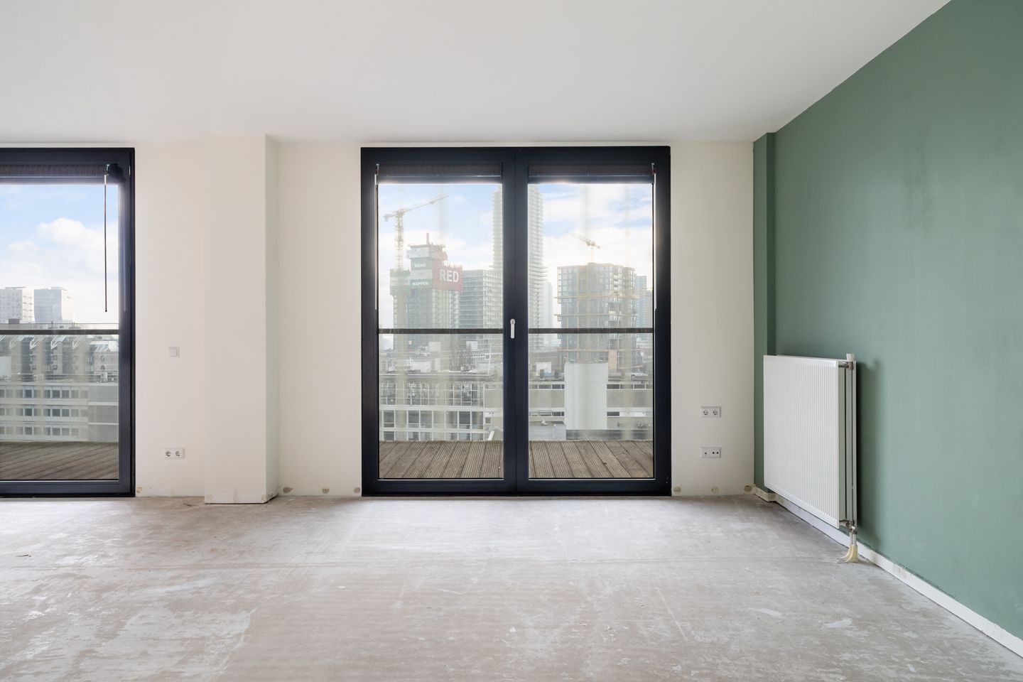 Luxurious 3-Room Apartment with Terrace in Iconic De Karel Doorman Tower — 14