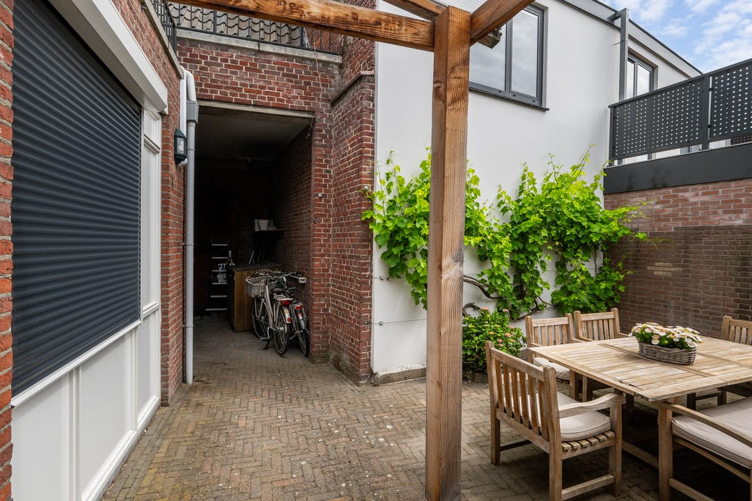 Photo 31 of Kerkstraat 2