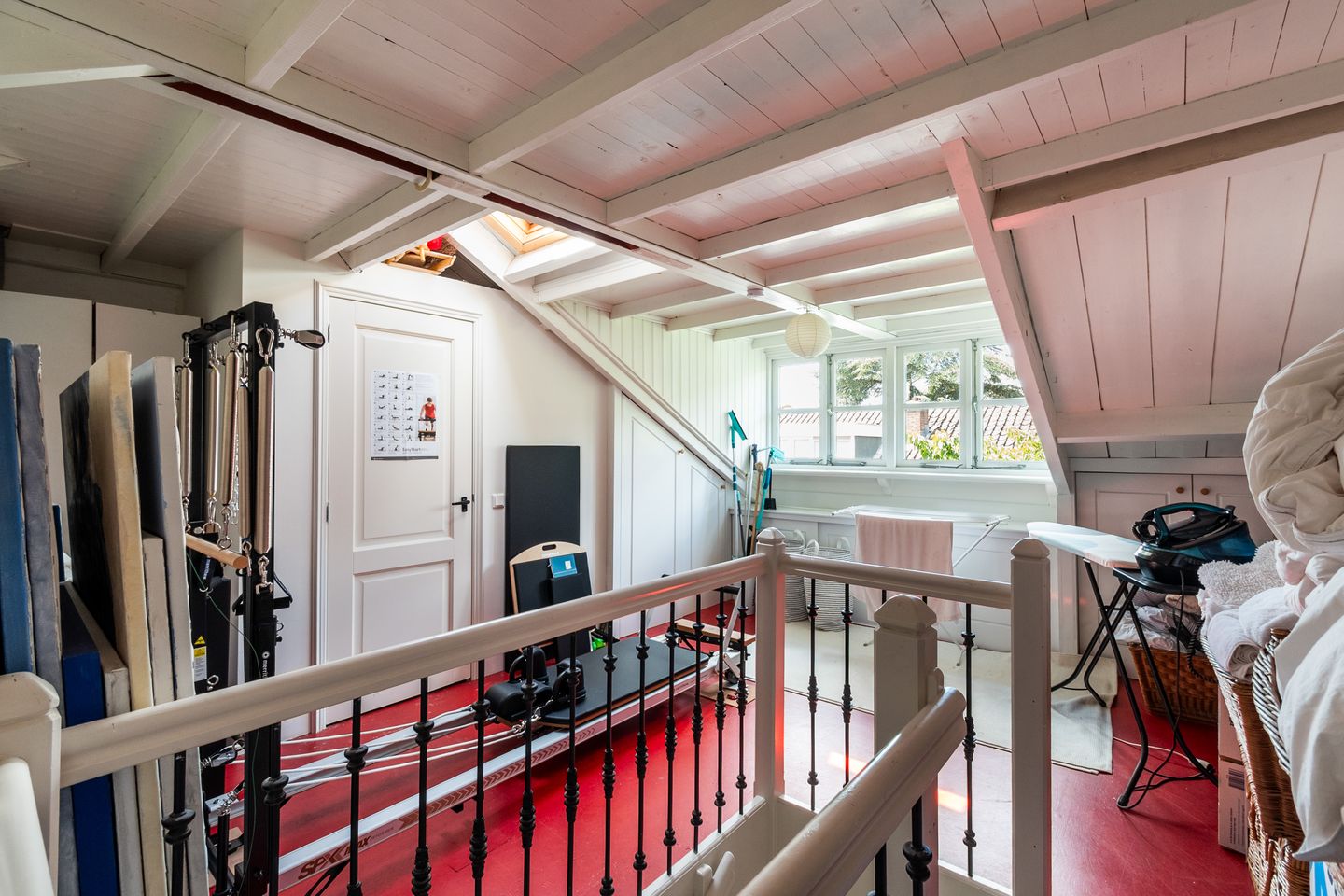 Spacious Family Home with Two Bathrooms in Popular Buiten Wittevrouwen — 34