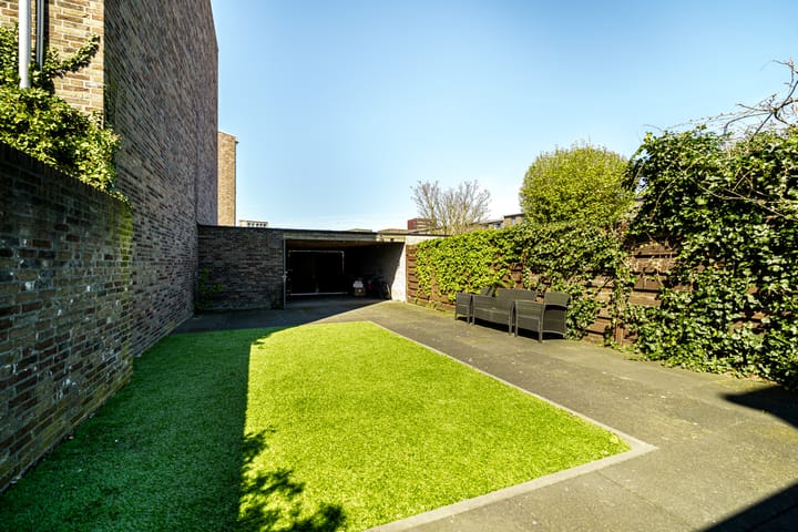 Hoekwoning te koop: Rietzangerstraat 32, 'S-Gravenhage