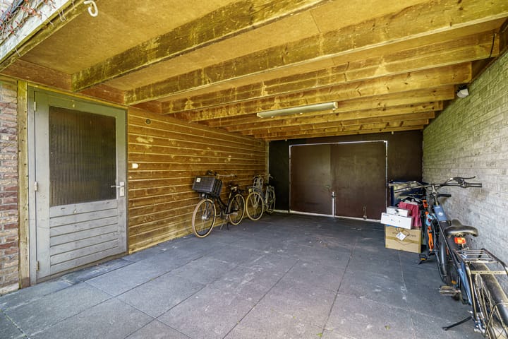 Hoekwoning te koop: Rietzangerstraat 32, 'S-Gravenhage