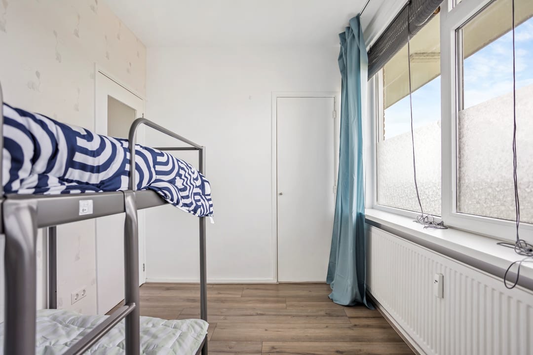 Charming 3-Room Apartment with Panoramic Views on the 7th Floor — 22