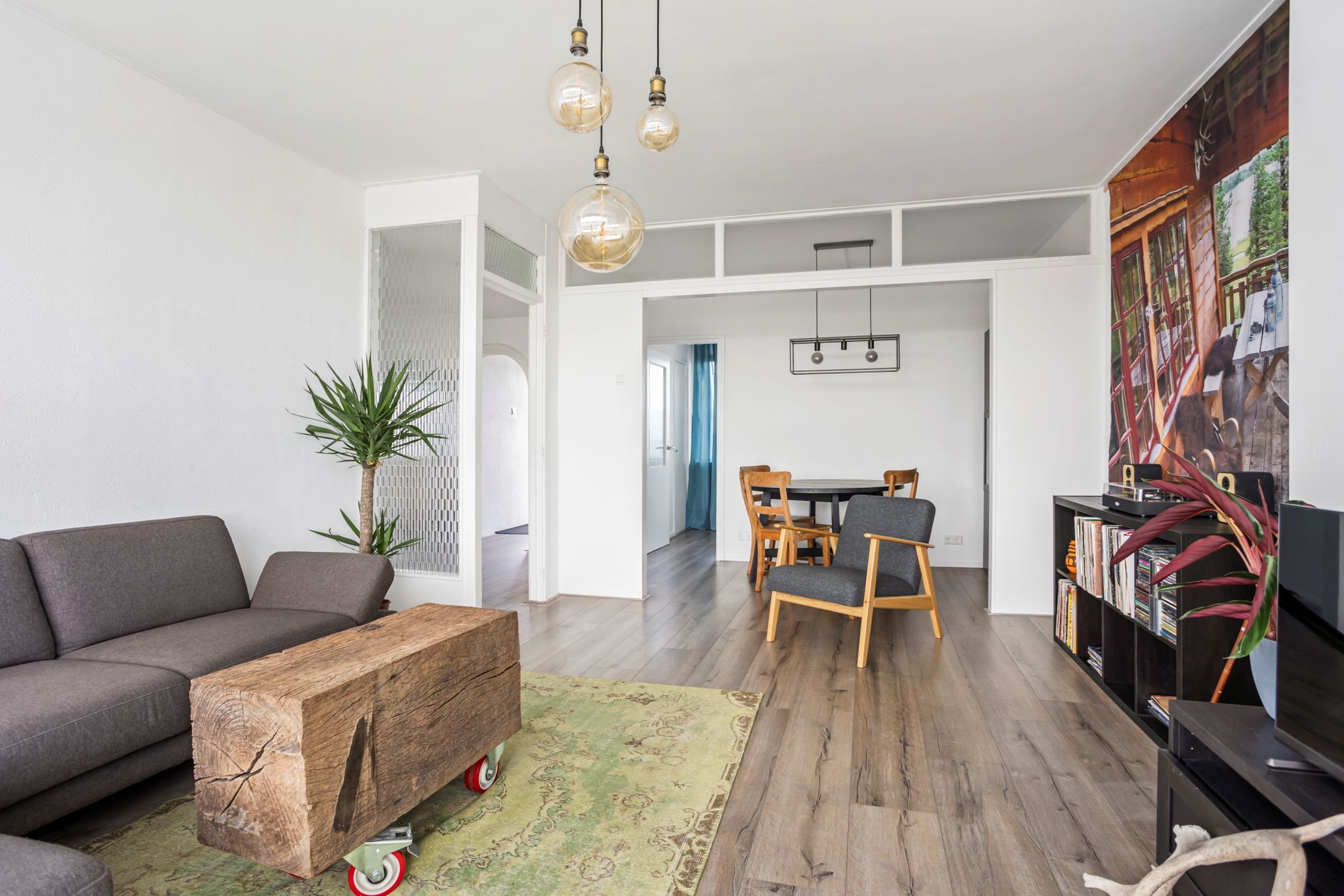 Charming 3-Room Apartment with Panoramic Views on the 7th Floor — 18