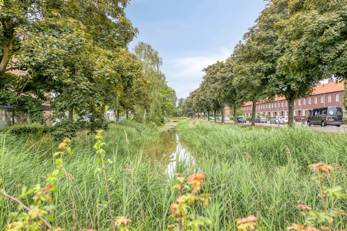 Photo 40 of Zandveldstraat 4