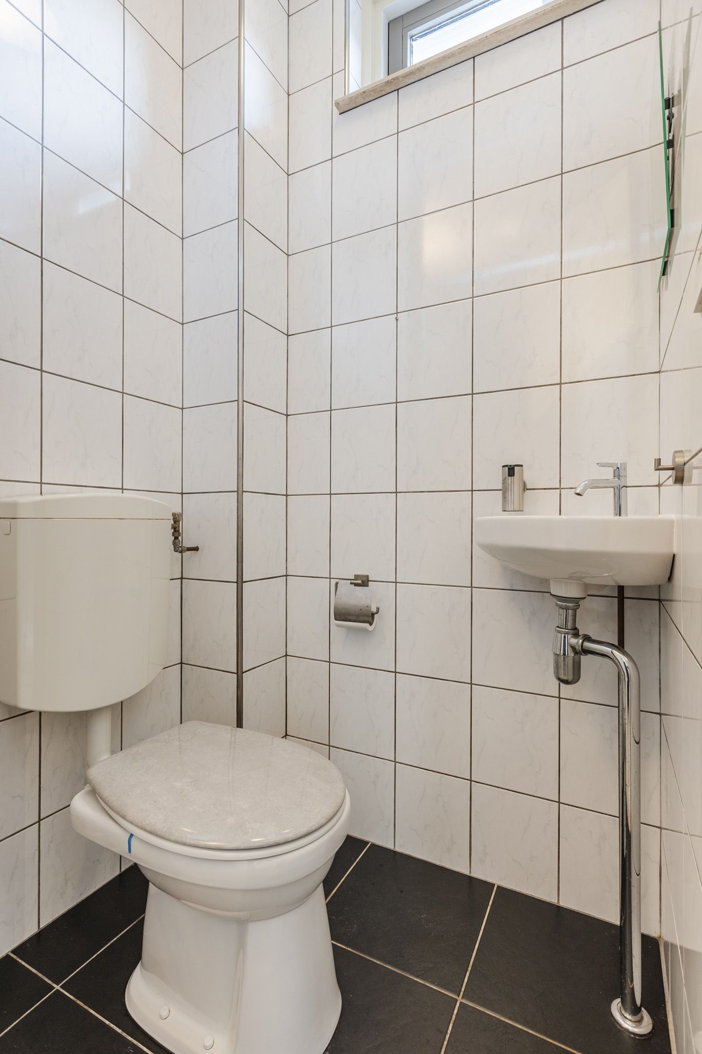 Photo 12 of Rozenstraat 45