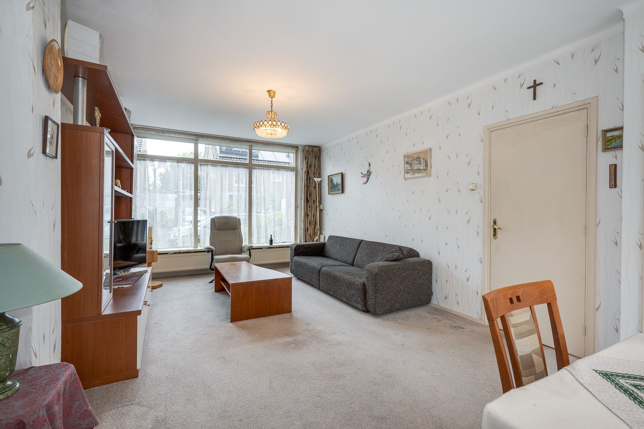Spacious Corner Home with Garage and Expansion Potential — 9