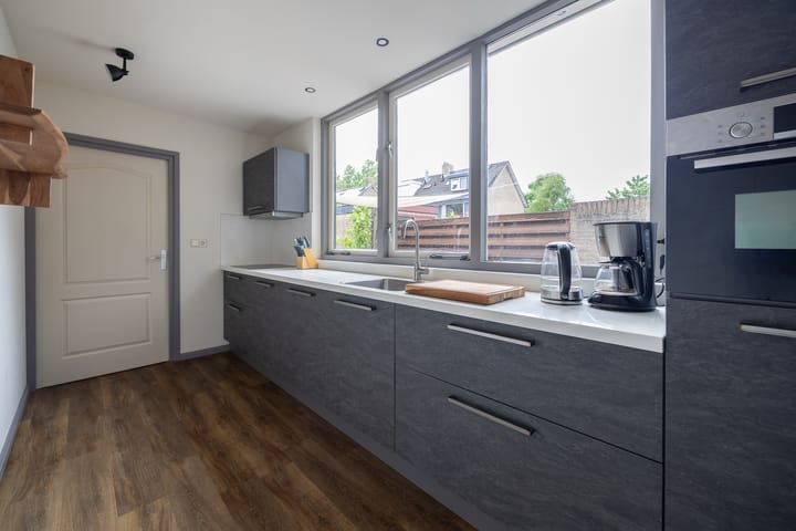 Tussenwoning te koop: Weerenstraat 3, Ter Aar
