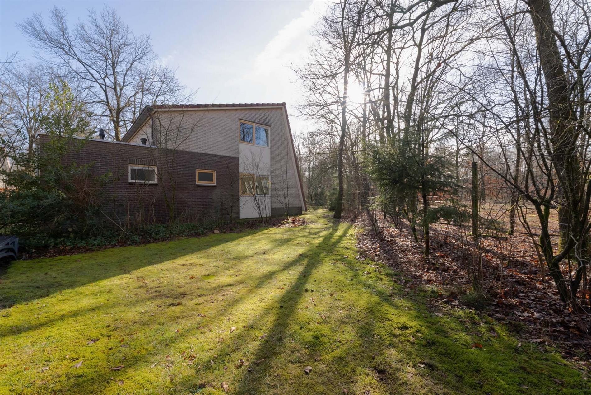 3-bedroom freehold villa in Hoenderloo (Gem. Apeldoorn) — photo 3 of 5