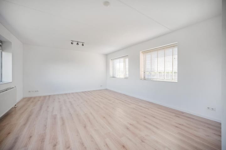 Appartement te koop: Vooronder 78, Almere
