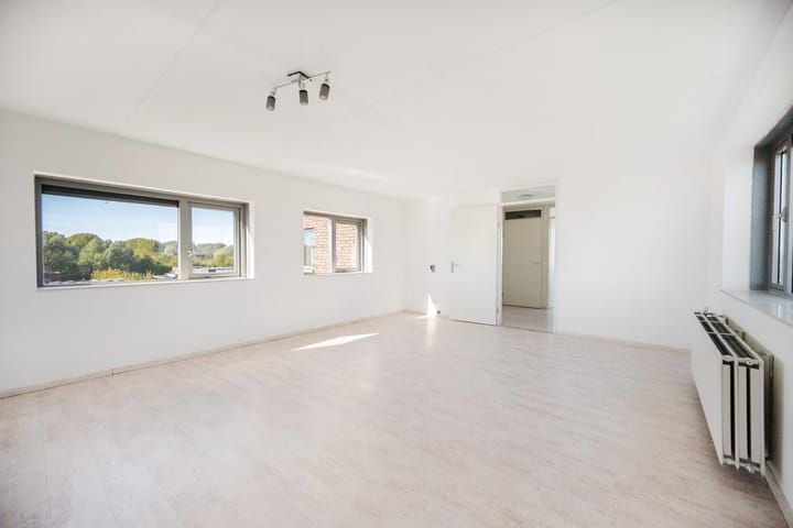 Appartement te koop: Vooronder 78, Almere