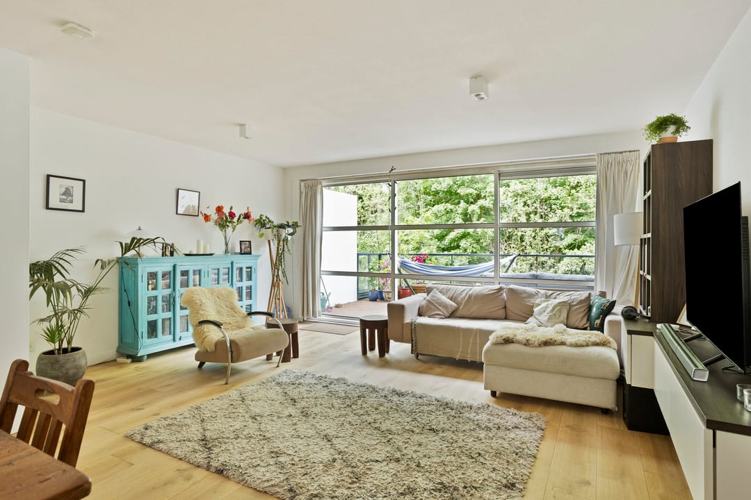 Spacious Sustainable Family Home with Carport in Buiksloterham — 16