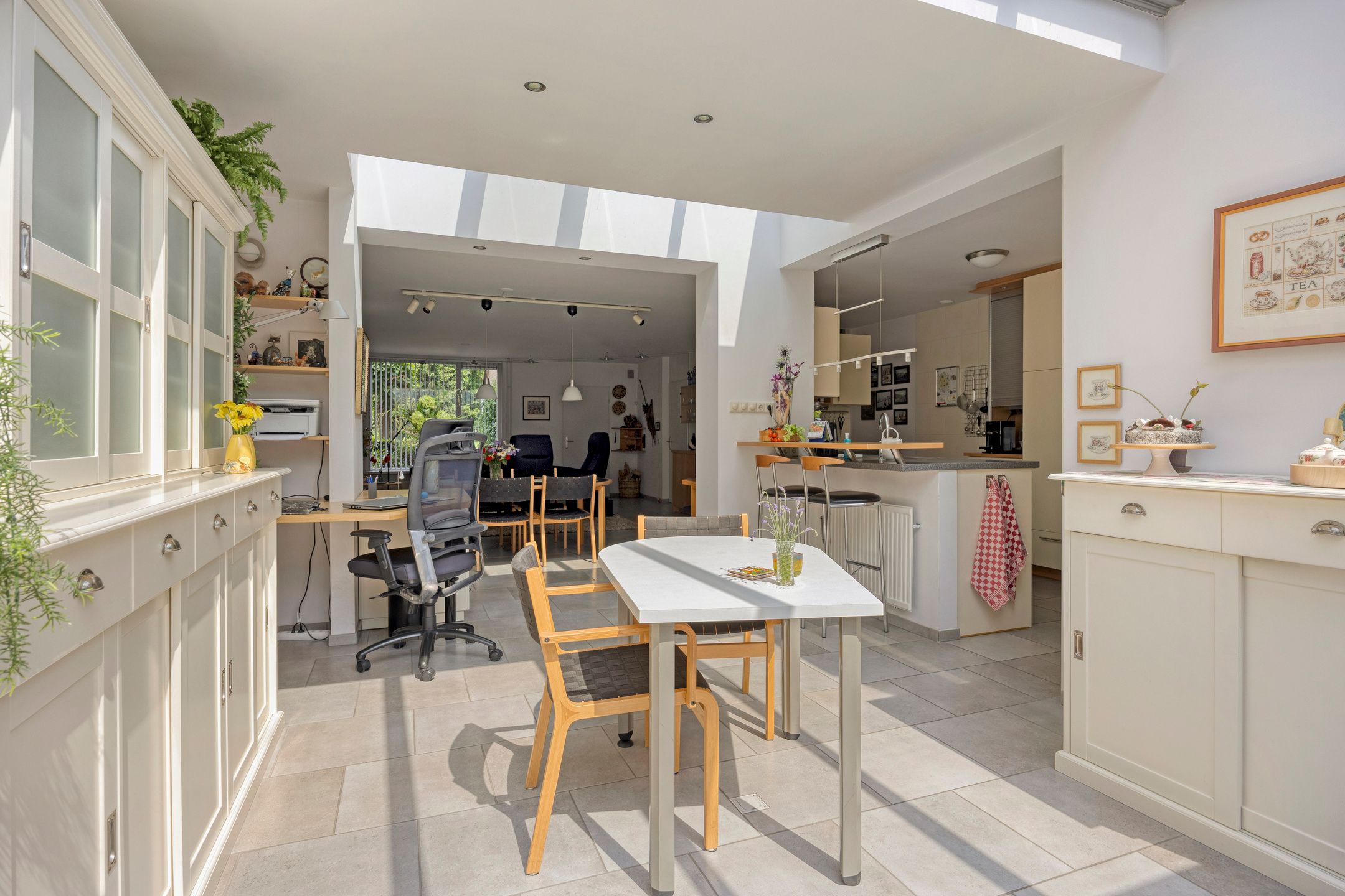 Surprisingly Spacious Family Home with Park Views and Sunroom — 15