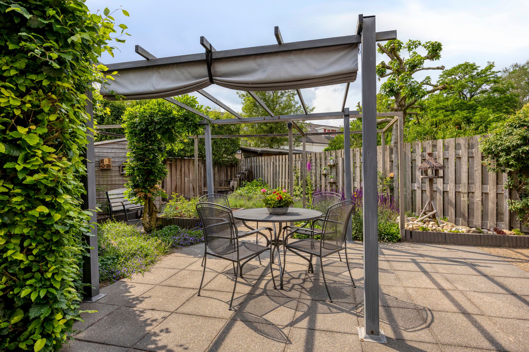 Surprisingly Spacious Family Home with Park Views and Sunroom — 21