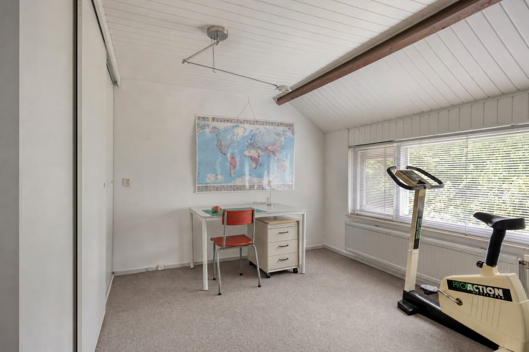 Surprisingly Spacious Family Home with Park Views and Sunroom — 41