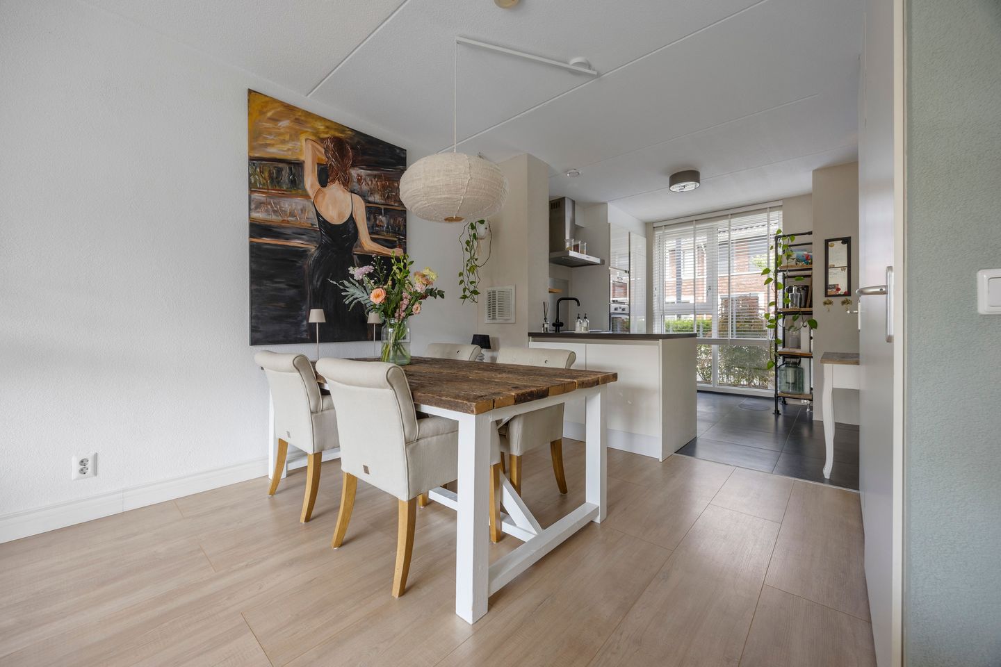 Move-In Ready Extended Terraced Home with Sunny Southwest Garden in Loovelden — 14
