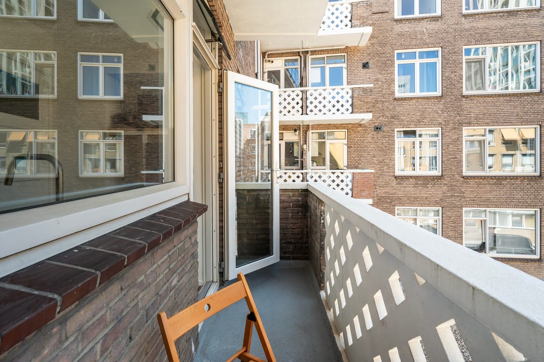 Photo 13 of Westewagenstraat 25-B