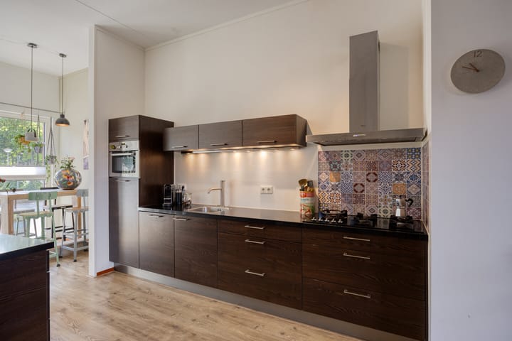 Tussenwoning te koop: Laurierplein 37, Eindhoven