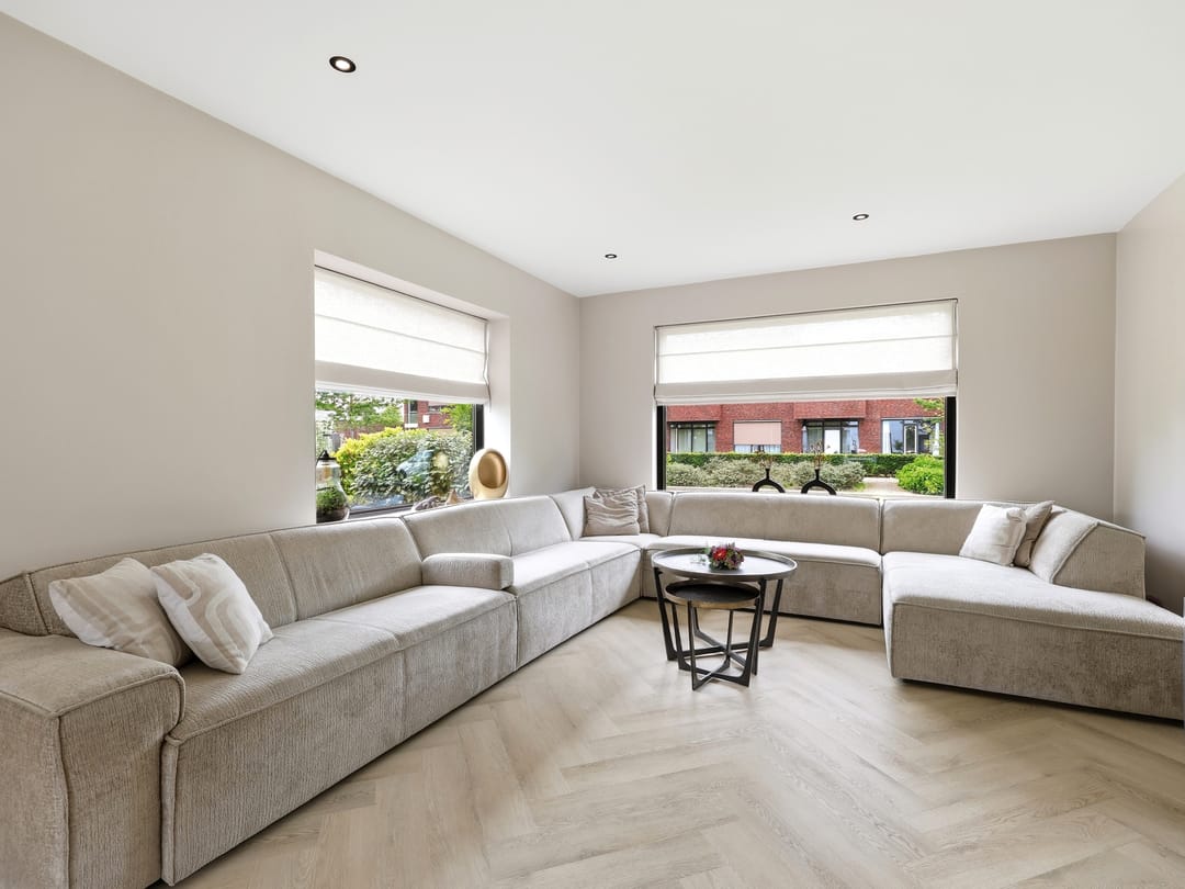 Elegant Fully Renovated Four Bedroom Detached Home in Warnsveld — 7