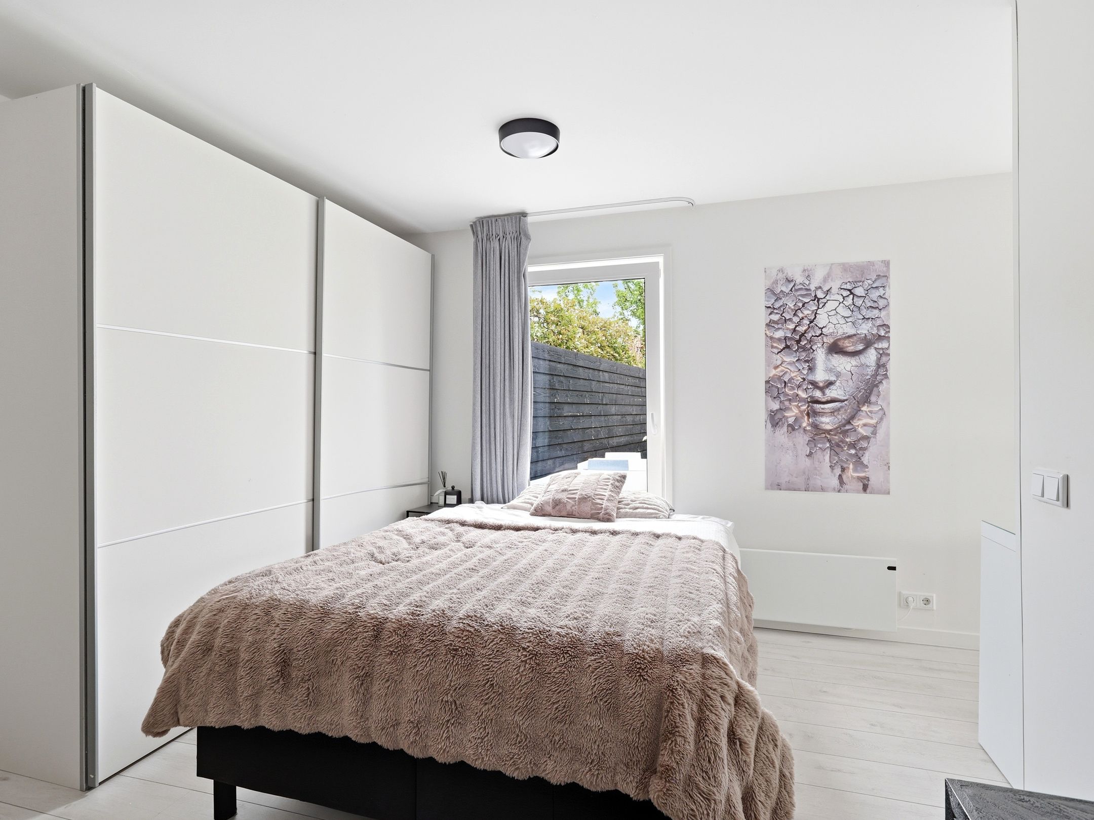 Elegant Fully Renovated Four Bedroom Detached Home in Warnsveld — 42