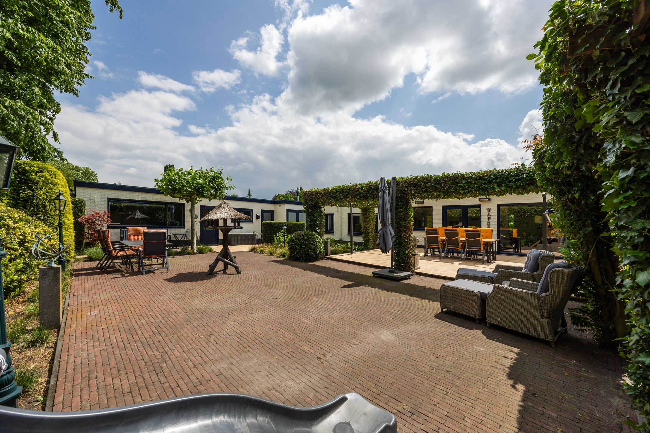 Spacious Single-Floor Bungalow with Large Garden in Green Leusden Location — 30