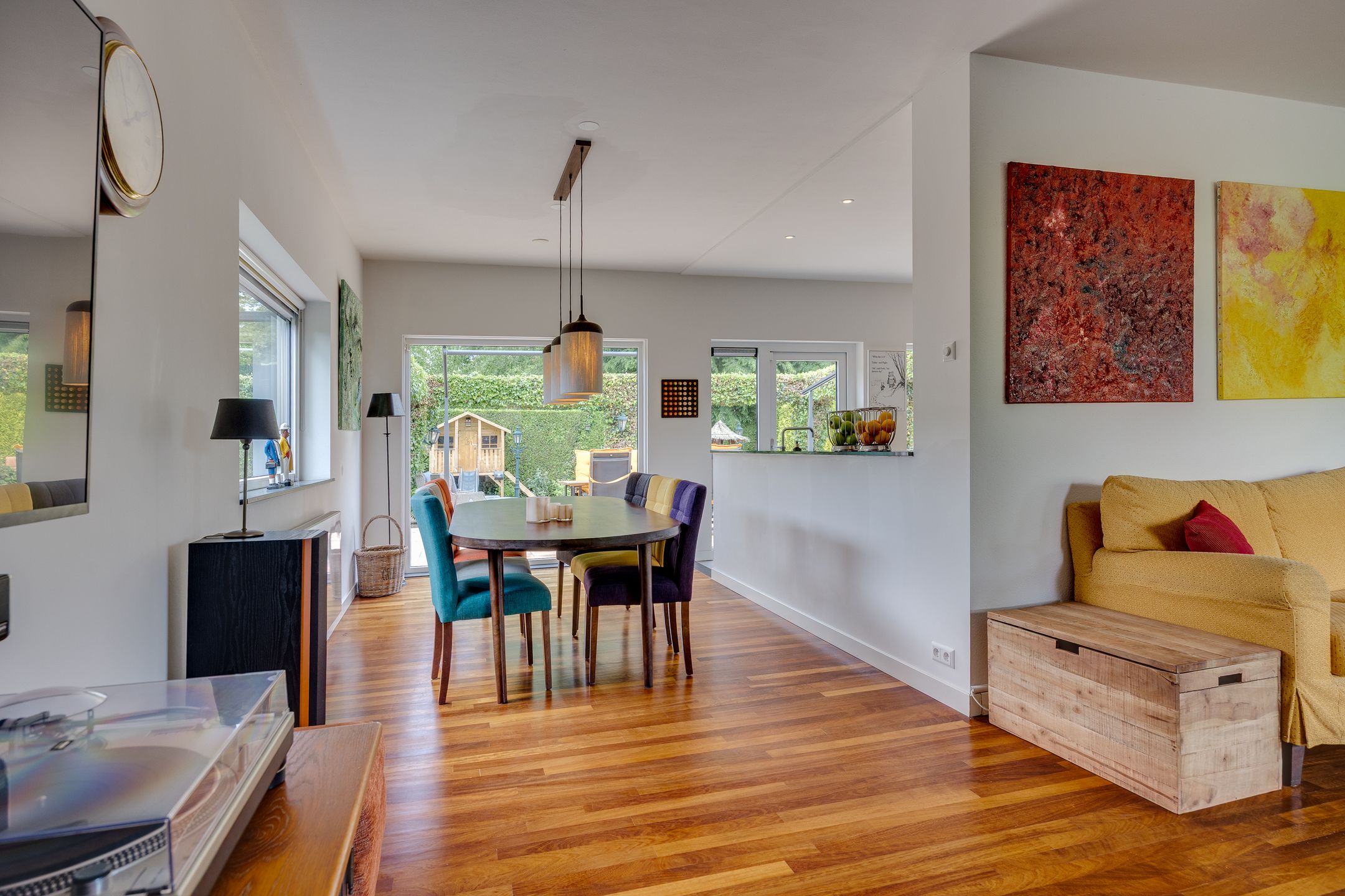 Spacious Single-Floor Bungalow with Large Garden in Green Leusden Location — 9