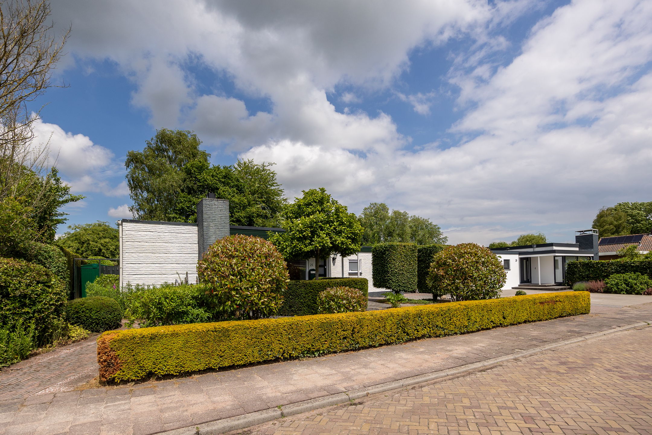 Spacious Single-Floor Bungalow with Large Garden in Green Leusden Location — 39