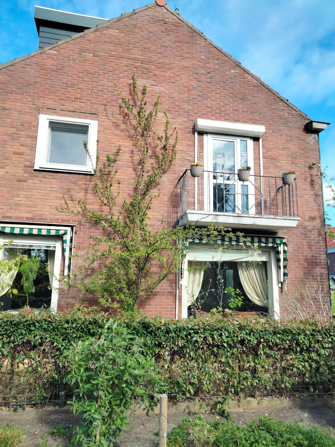 Photo 2 of Dekkerstraat 2