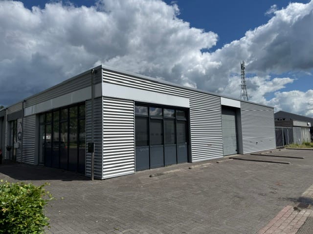 Bekijk foto 2 van A G Bellstraat 20