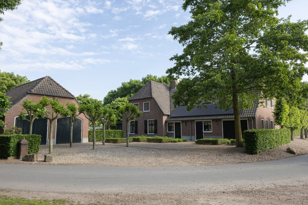 Photo 1 of Zeegstraat 16