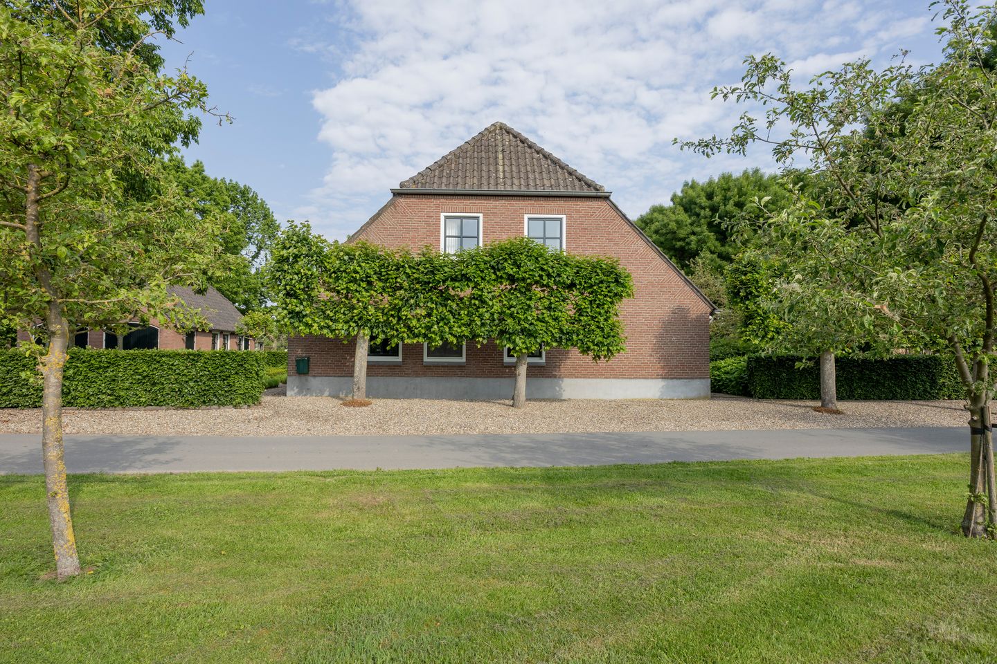 Photo 74 of Zeegstraat 16