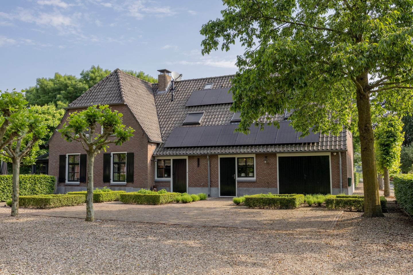 Photo 79 of Zeegstraat 16