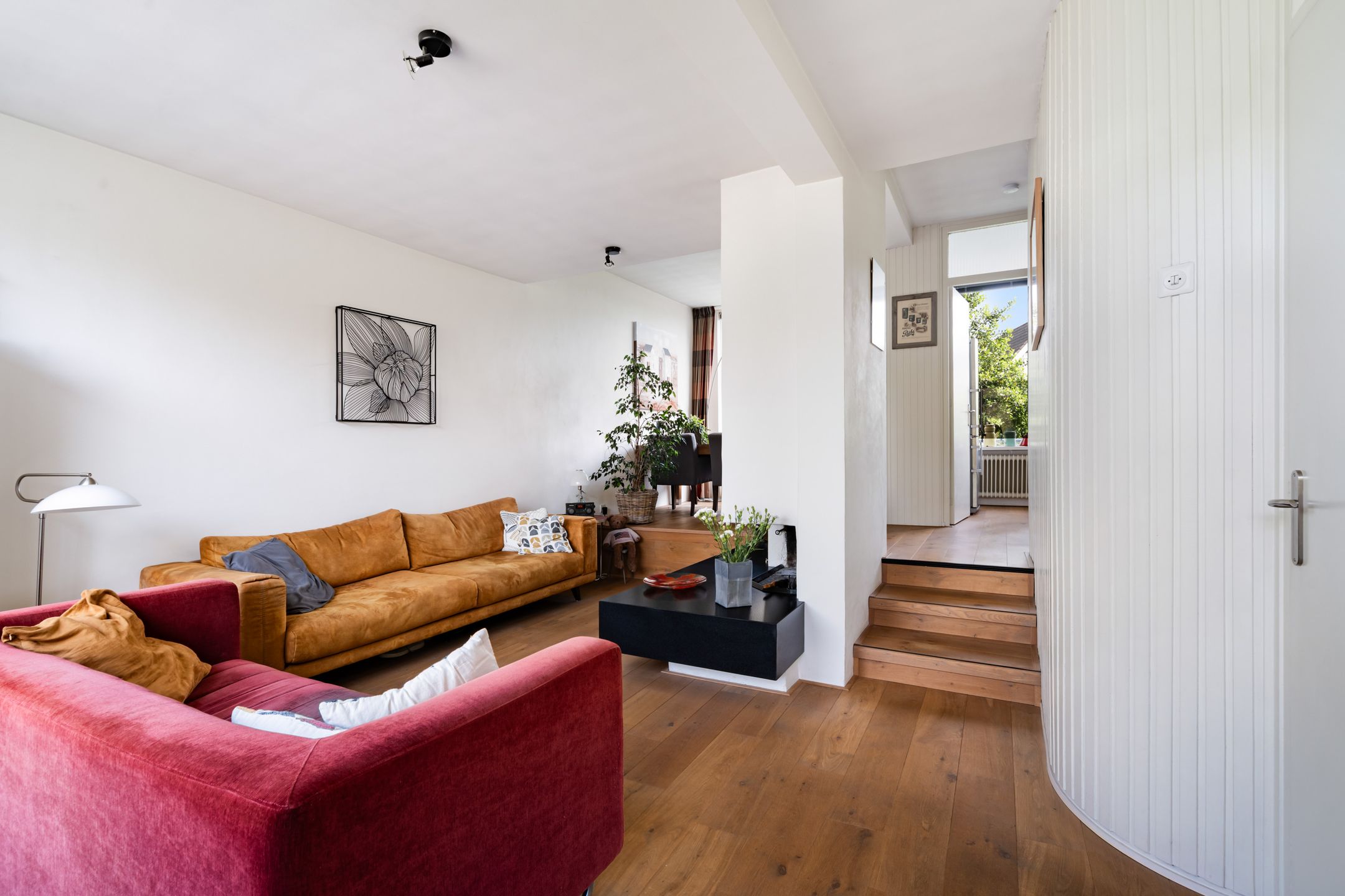Spacious Semi-Detached Home with Drive-In Garage Near Berkel en Rodenrijs Center — 12