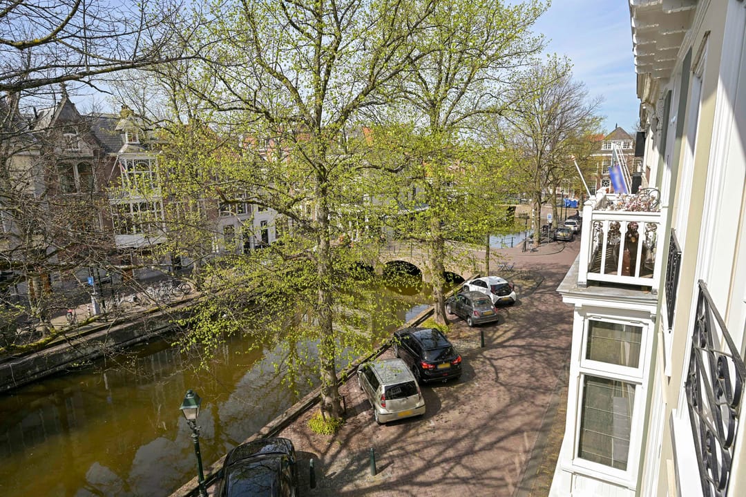 Monumental Canal House with Front and Rear House in The Hague City Center — 43