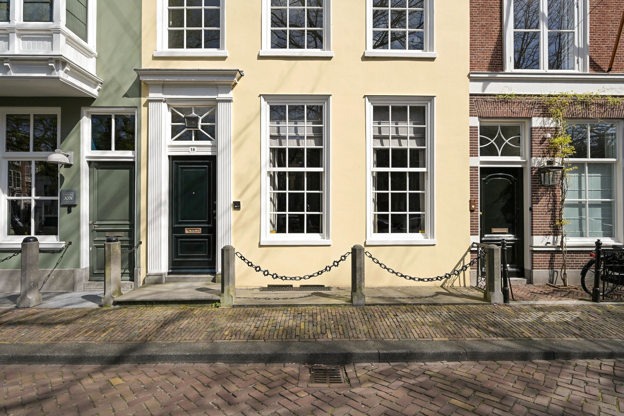 Monumental Canal House with Front and Rear House in The Hague City Center — 9