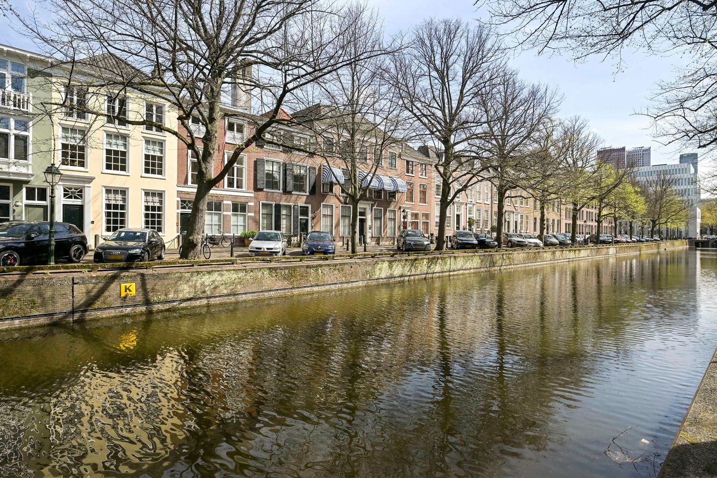 Monumental Canal House with Front and Rear House in The Hague City Center — 85