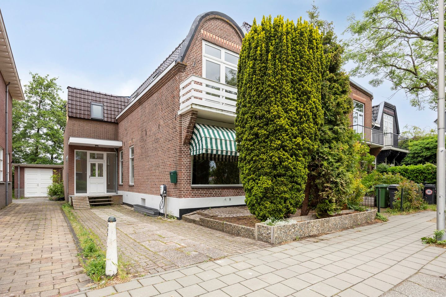 Foto 1 van Ouderkerkerlaan 35