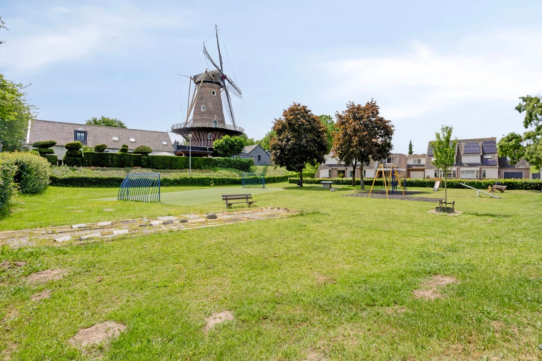 Photo 92 of Eikenstraat 3