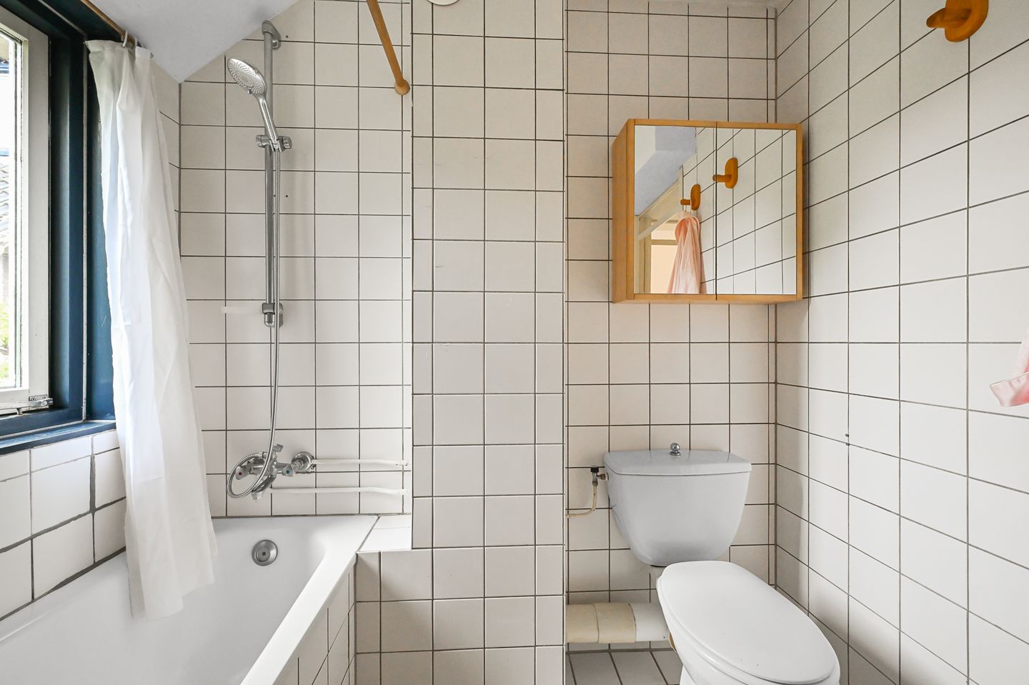 Versatile Corner Home with Ground Floor Extension in Daalmeer — 29