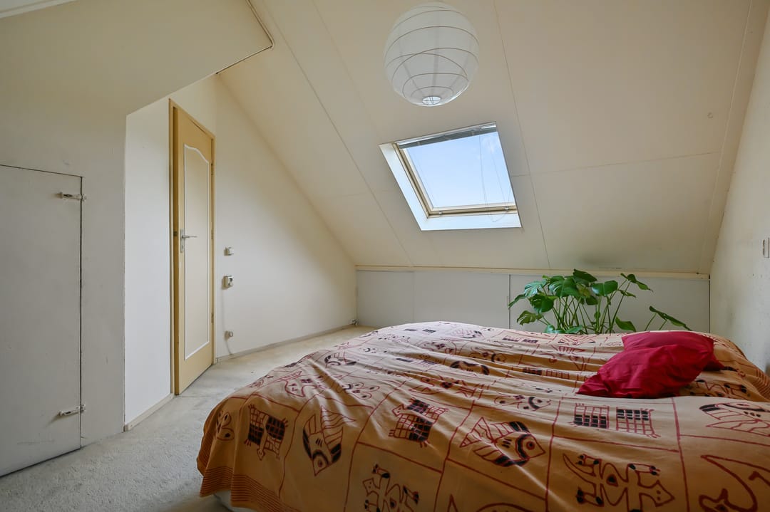 Versatile Corner Home with Ground Floor Extension in Daalmeer — 32