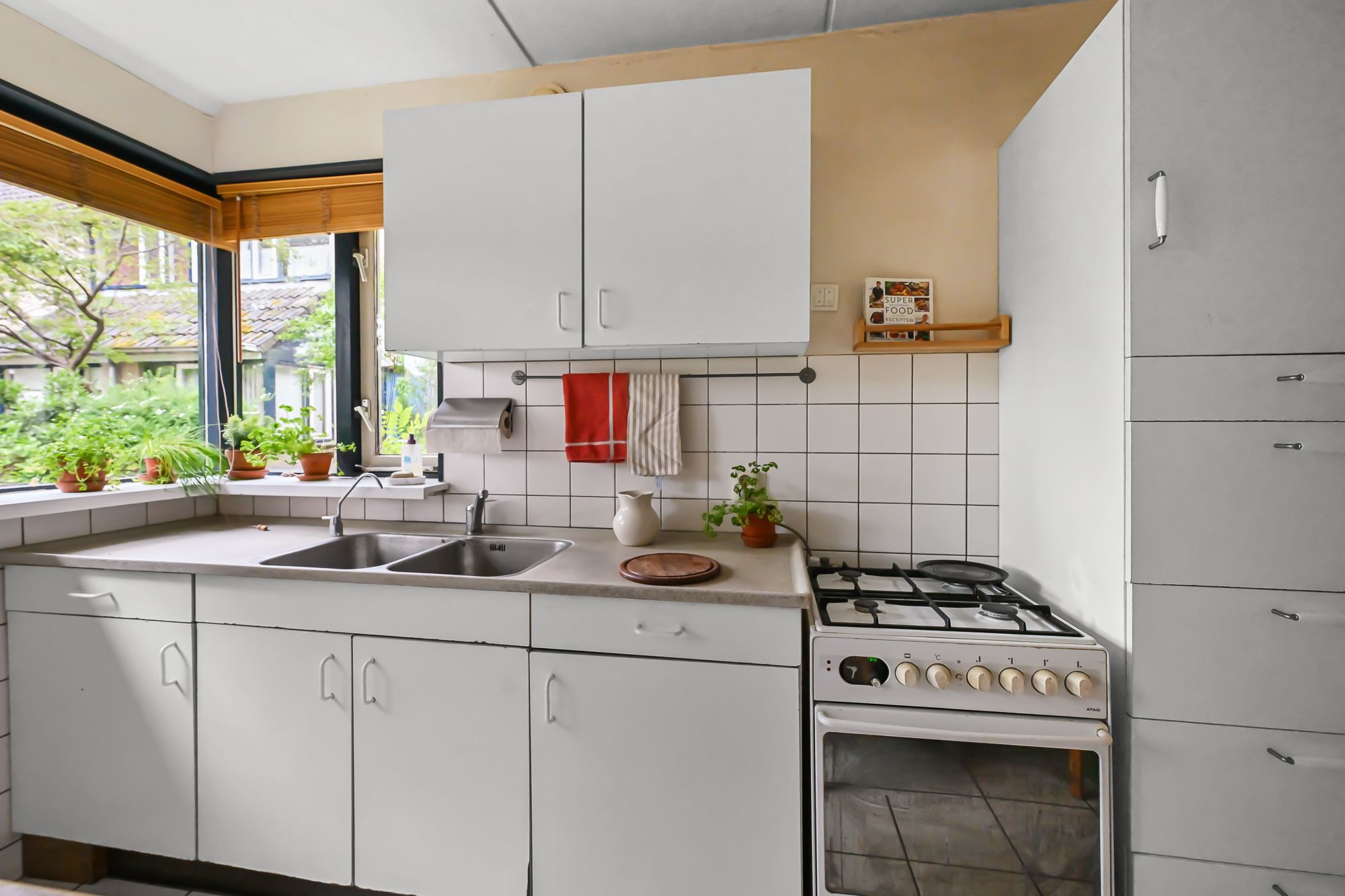 Versatile Corner Home with Ground Floor Extension in Daalmeer — 15