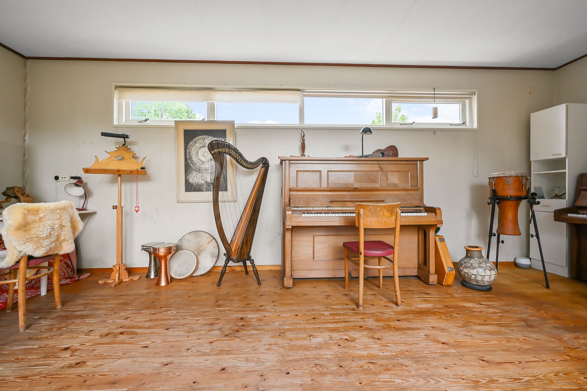 Versatile Corner Home with Ground Floor Extension in Daalmeer — 9
