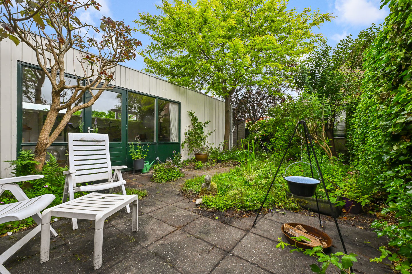 Versatile Corner Home with Ground Floor Extension in Daalmeer — 34