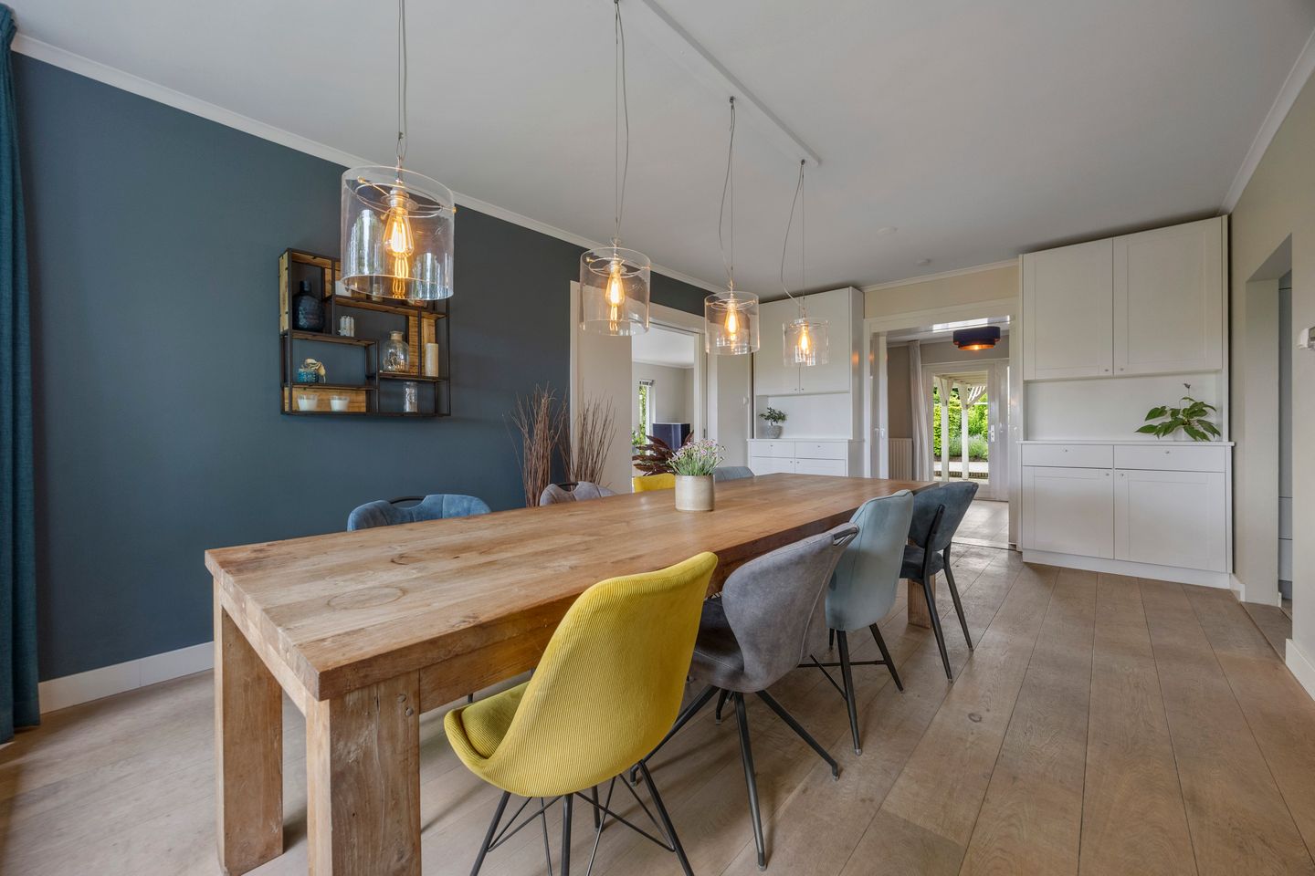 Spacious Detached Family Home with Large Private Garden and Sustainable Features — 14