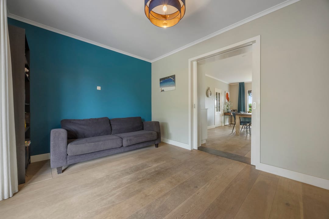 Spacious Detached Family Home with Large Private Garden and Sustainable Features — 16