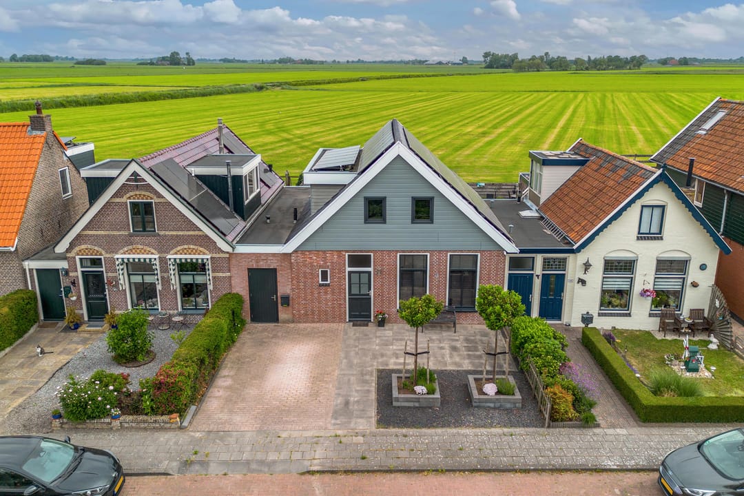 Photo 1 of Schoolstraat 18