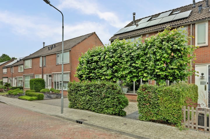 Photo 2 of Prinses Beatrixstraat 15